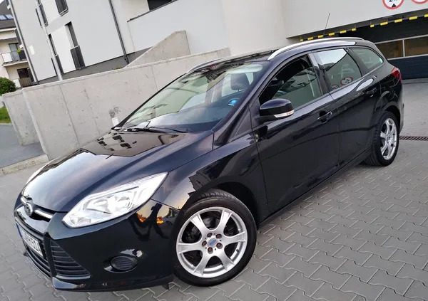 samochody osobowe Ford Focus cena 22900 przebieg: 172700, rok produkcji 2016 z Swarzędz